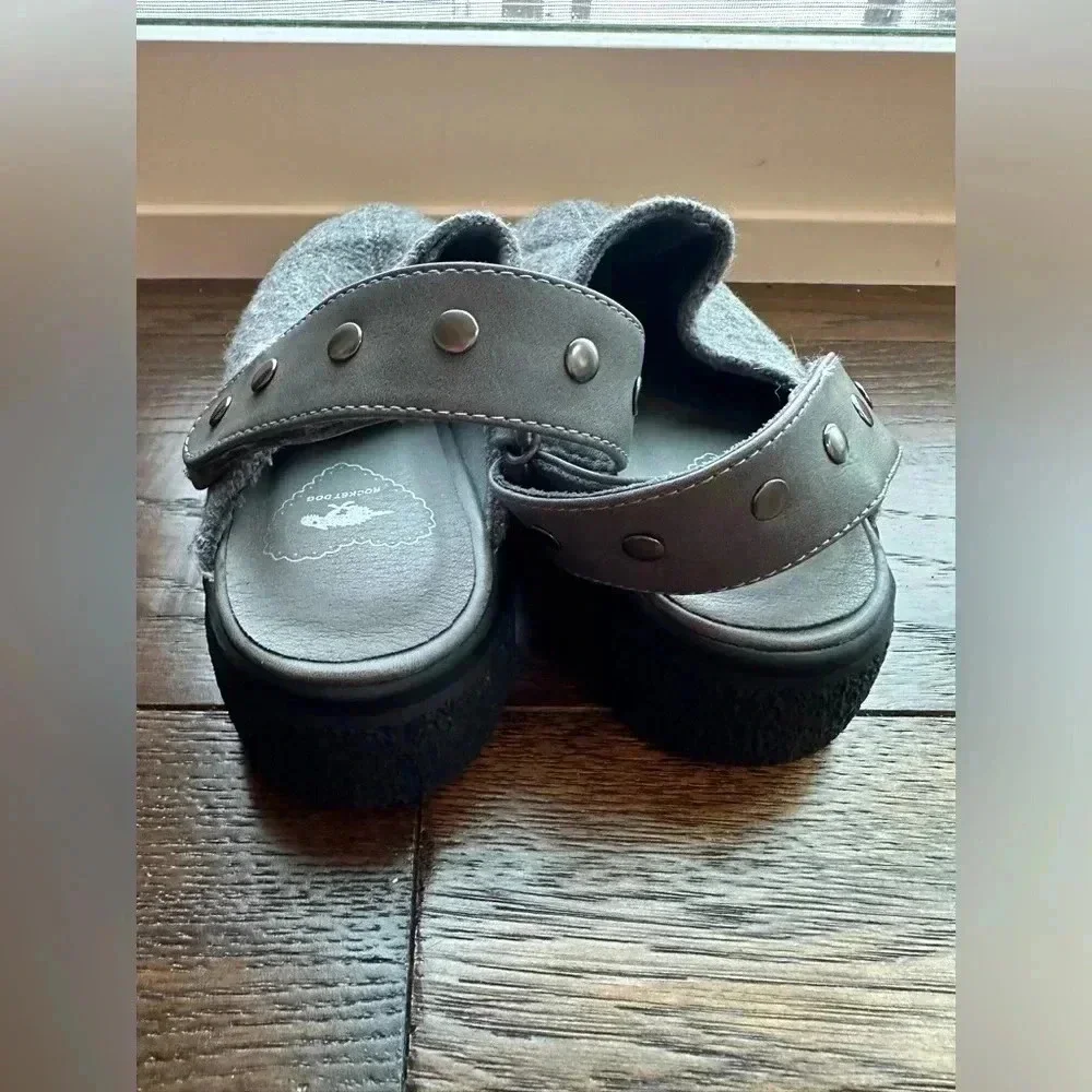 Rocket Dog Grey Platform Clog- Size 6.5 Womens